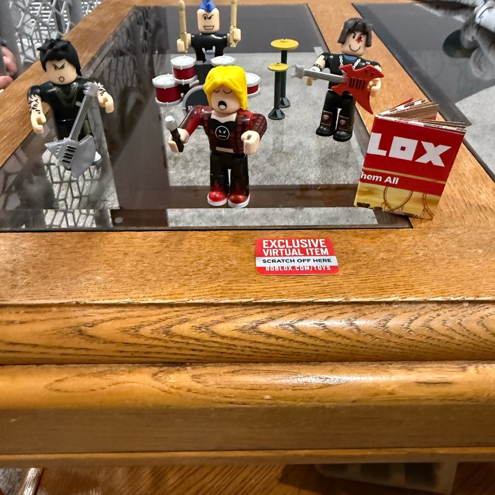 Roblox Action Collection - Punk Rockers Four Figure Pack Includes Exclusive code